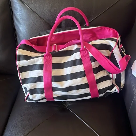 Victoria’s Secret black and white stripes bag - Picture 9 of 9